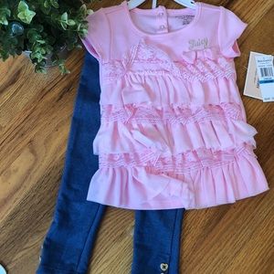 Juicy Couture Girlz T Shirt and Jeggings set